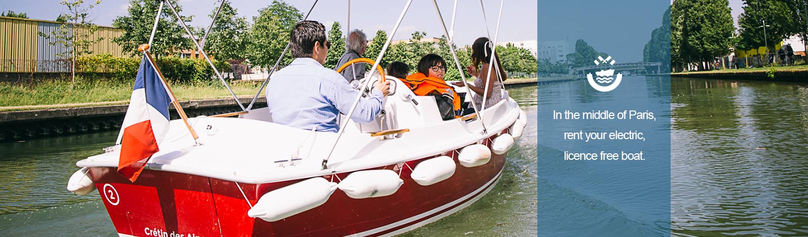 Family sailing on electric, licence free boat